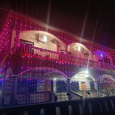 Hotel Saffron Бага Екстер'єр фото